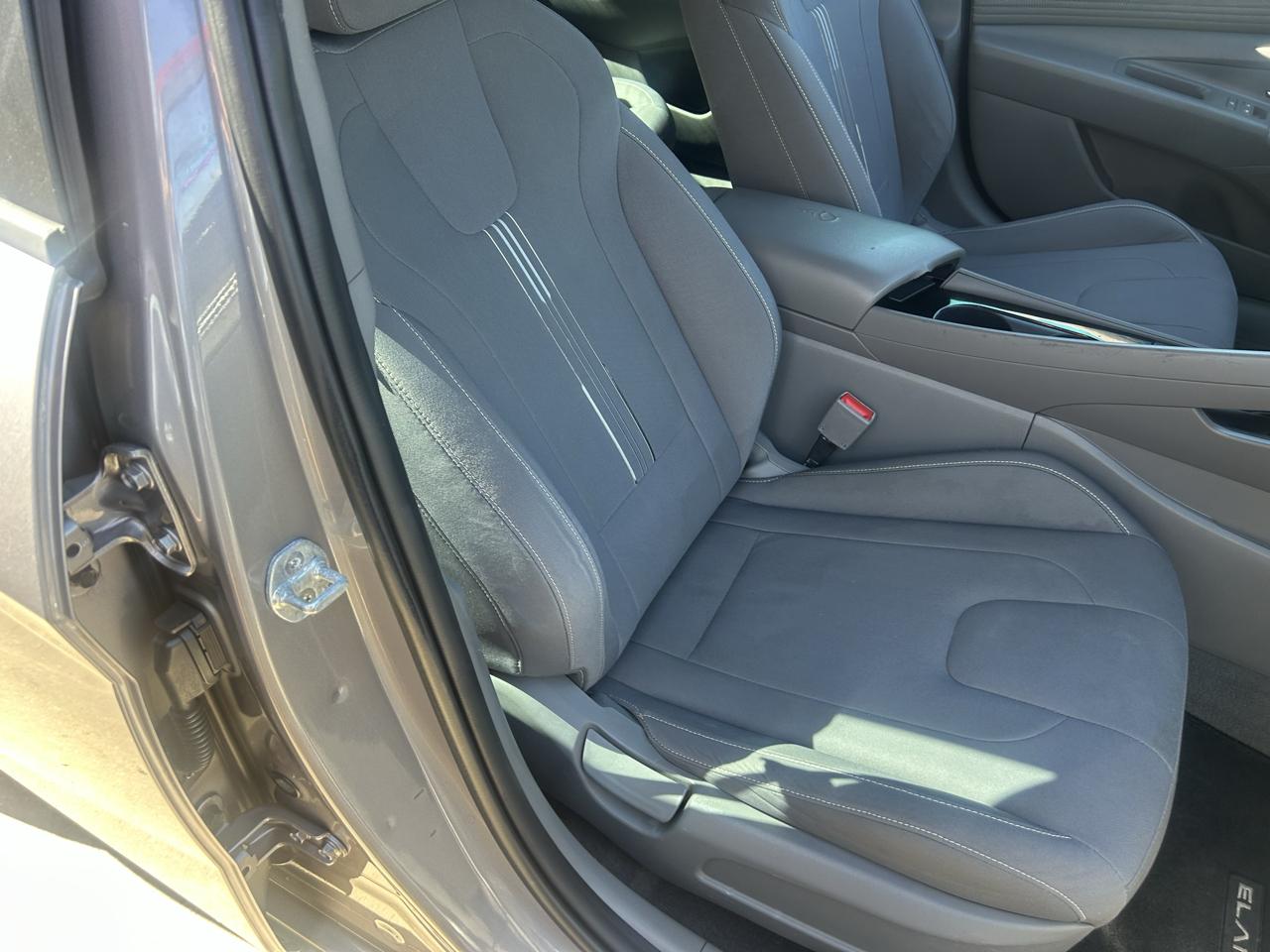 Hyundai Elantra SEL IVT 2021