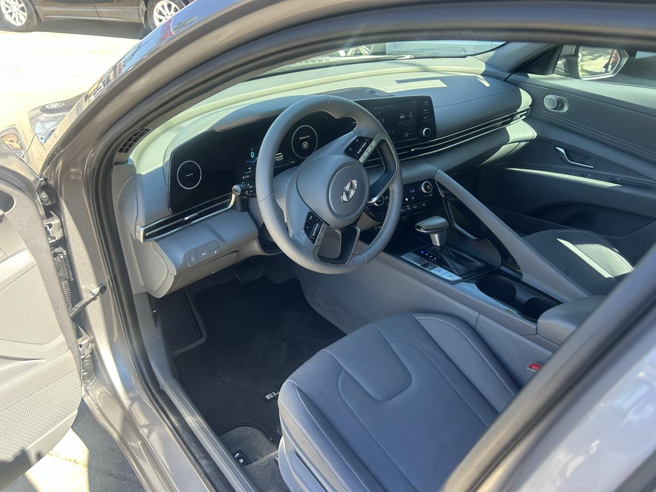 Hyundai Elantra SEL IVT 2021