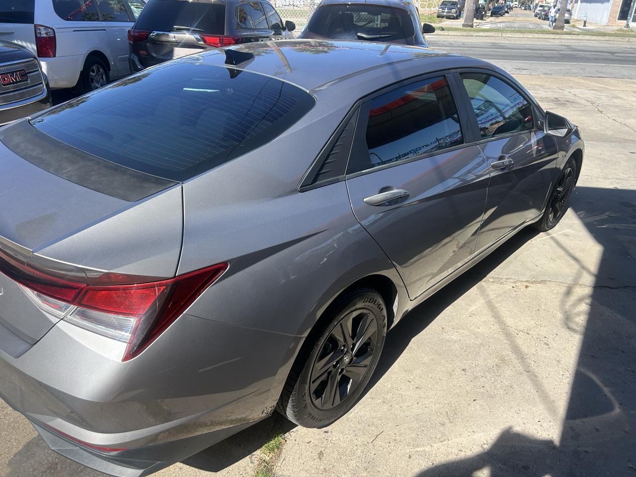 Hyundai Elantra SEL IVT 2021