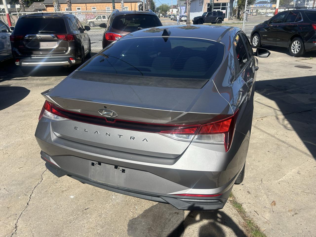Hyundai Elantra SEL IVT 2021