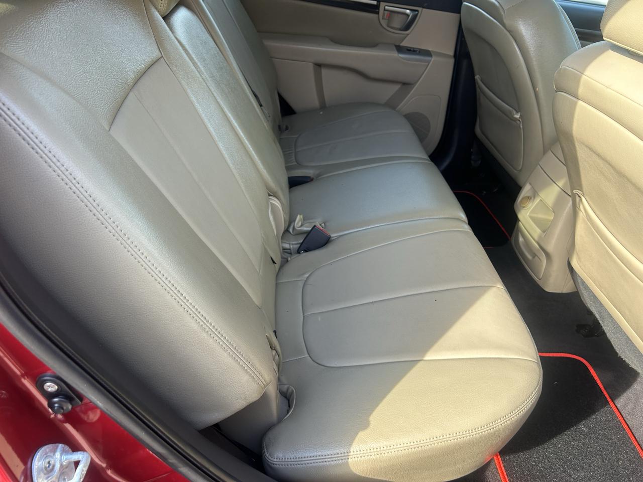Hyundai Santa Fe FWD 4dr I4 Auto GLS 2011