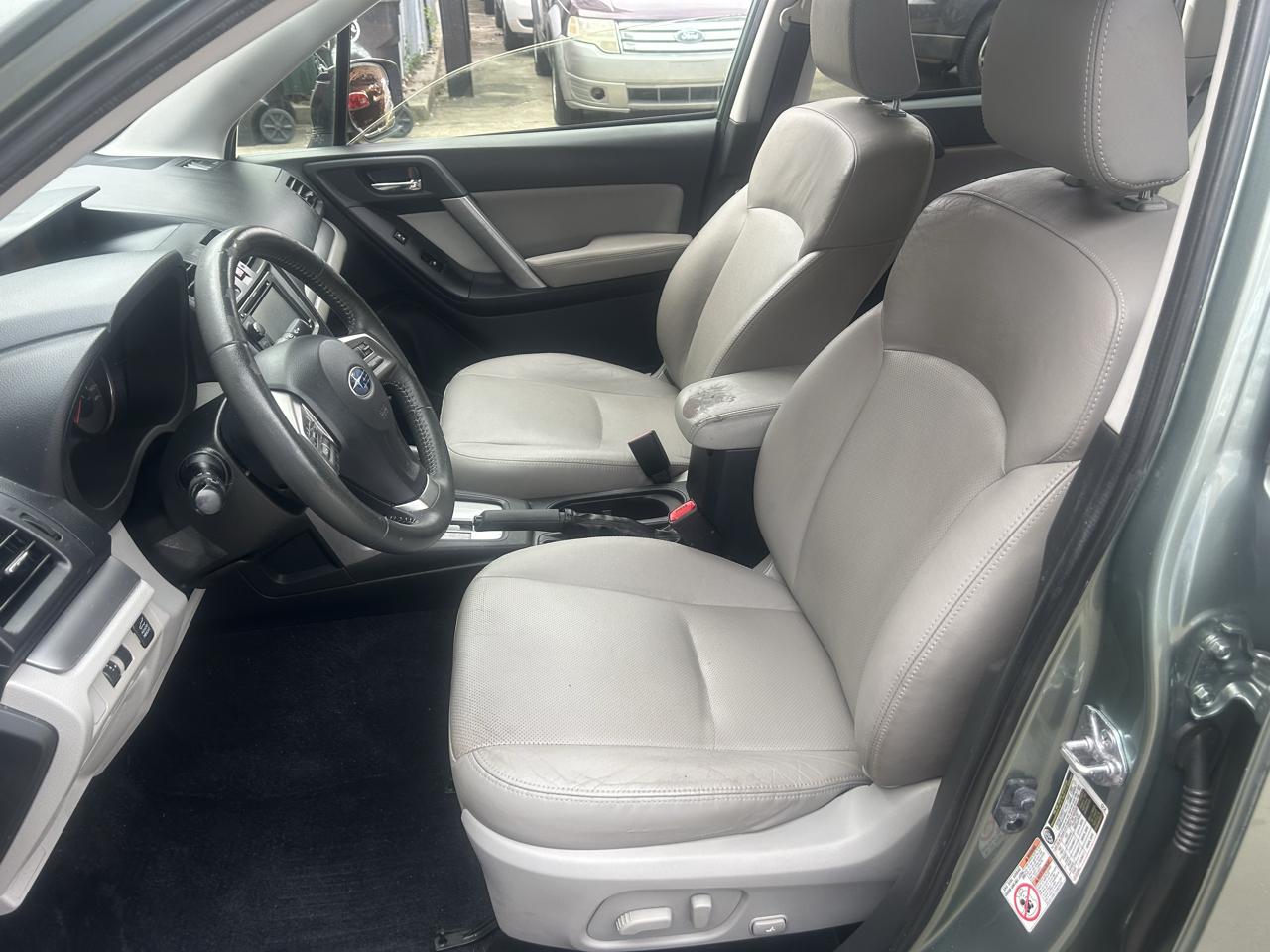 Subaru Forester 4dr CVT 2.5i Limited PZEV 2015