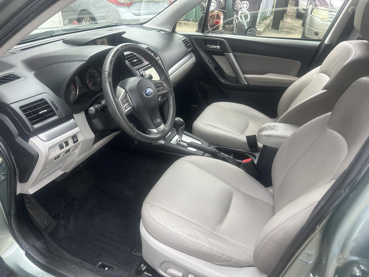 Subaru Forester 4dr CVT 2.5i Limited PZEV 2015