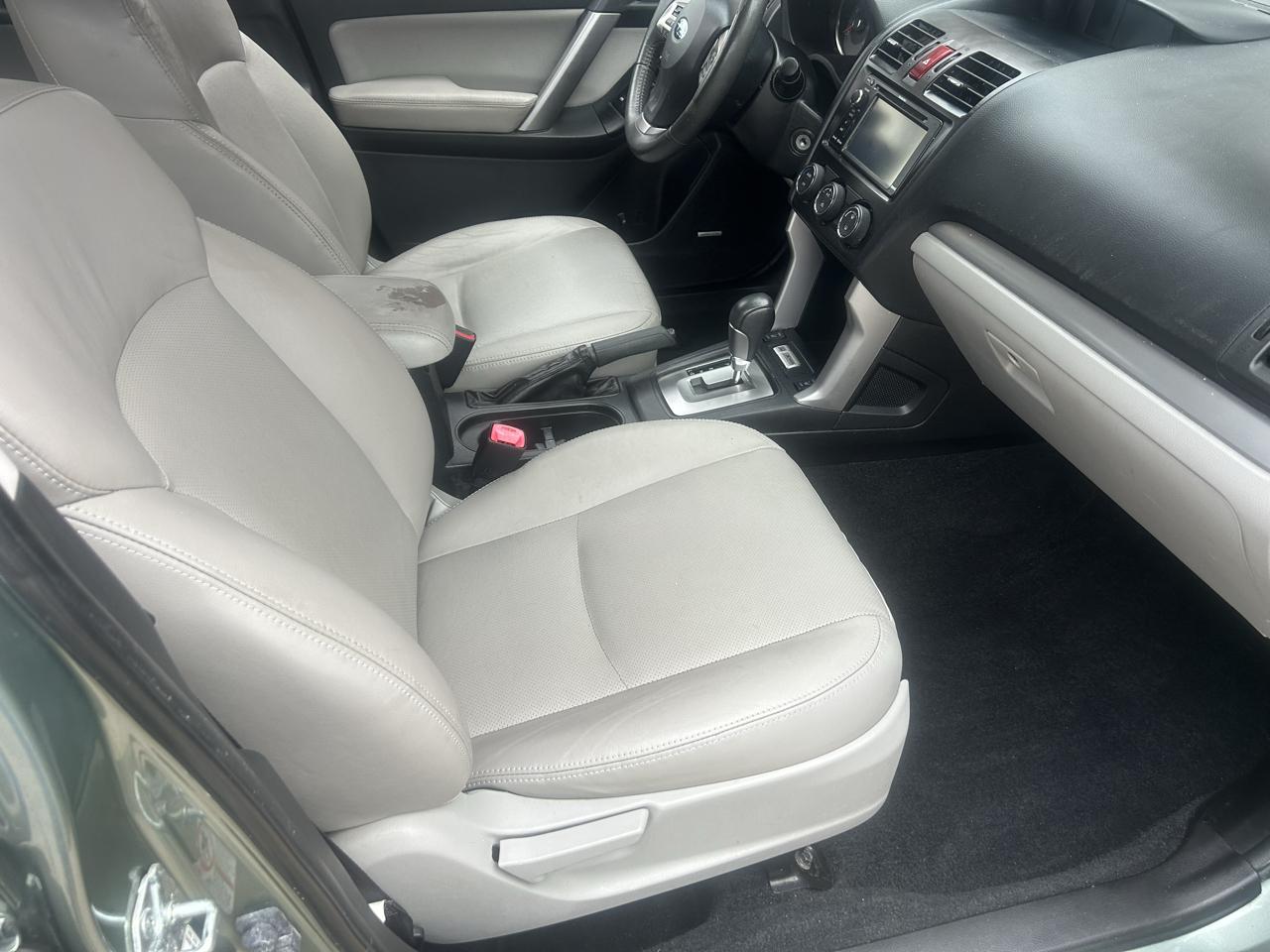 Subaru Forester 4dr CVT 2.5i Limited PZEV 2015