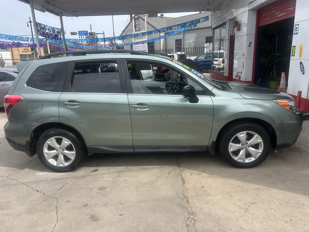 Subaru Forester 4dr CVT 2.5i Limited PZEV 2015