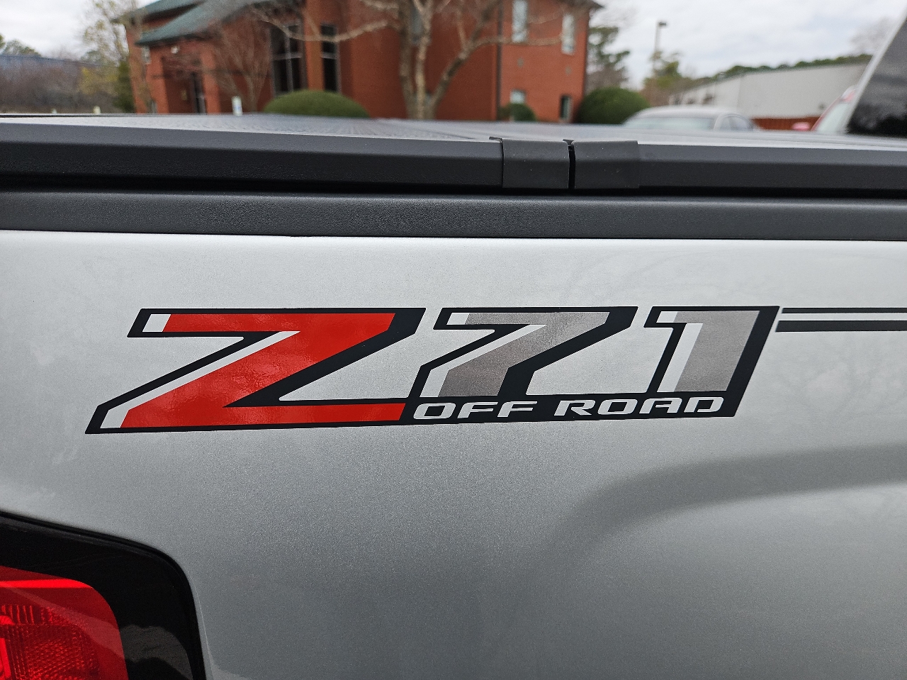 Chevrolet Silverado 1500 4WD Crew Cab 143.5" LT w/2LT 2018