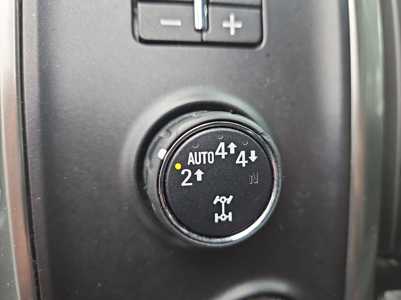 Chevrolet Silverado 1500 4WD Crew Cab 143.5" LT w/2LT 2018