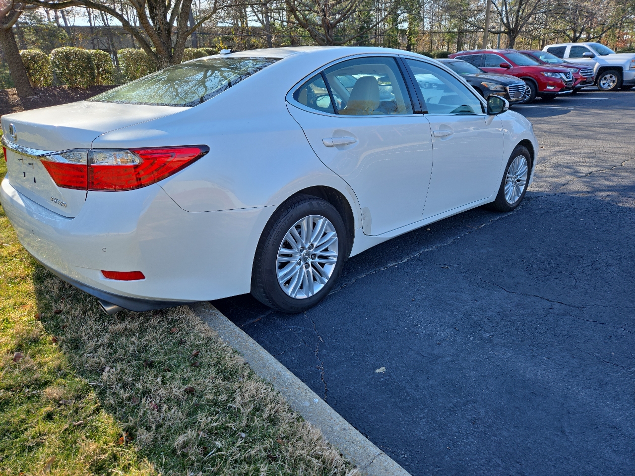 Lexus ES 350 4dr Sdn 2013