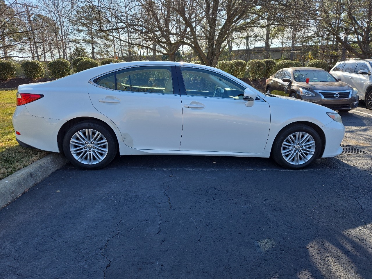 Lexus ES 350 4dr Sdn 2013