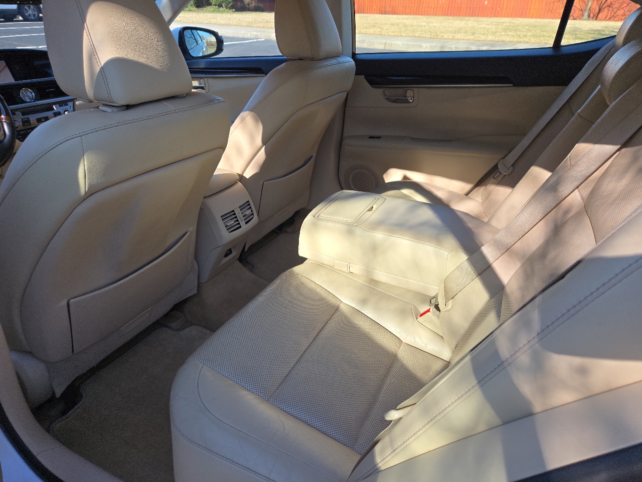 Lexus ES 350 4dr Sdn 2013