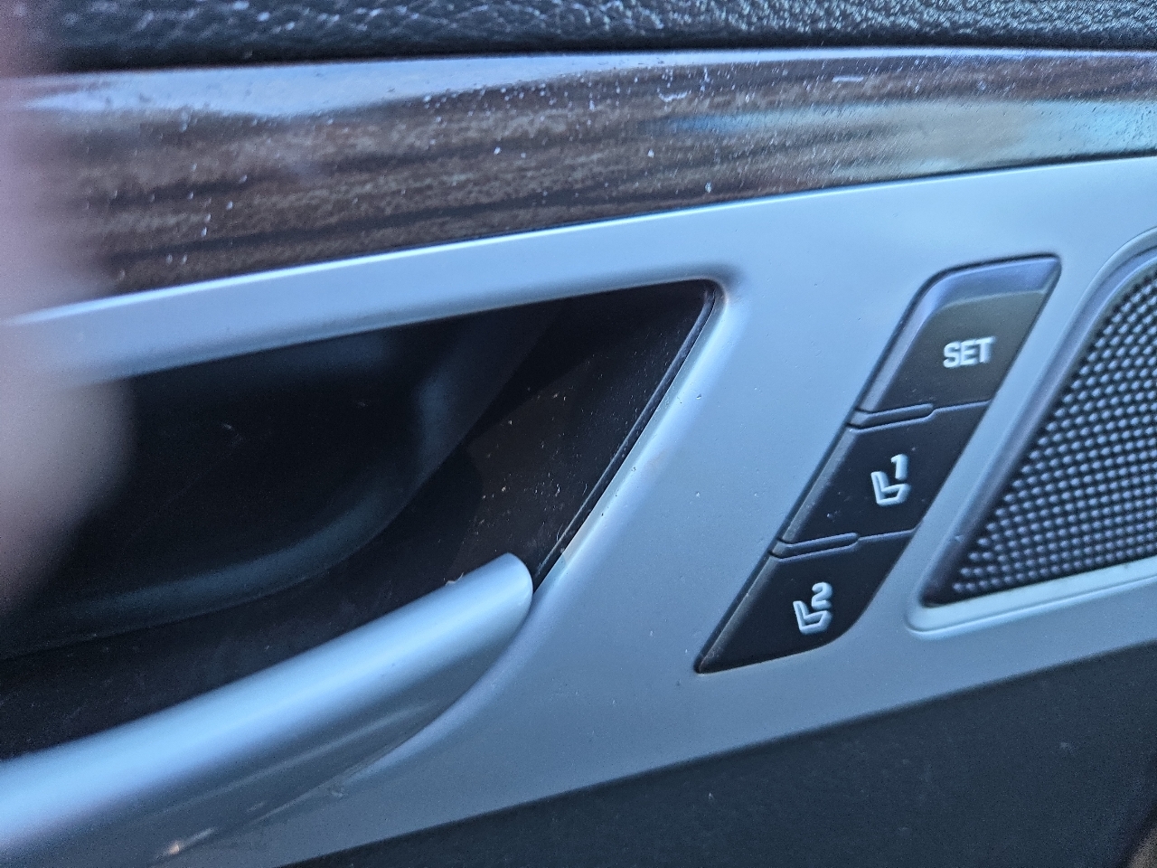 Hyundai Genesis 4dr Sdn V6 3.8L RWD 2015