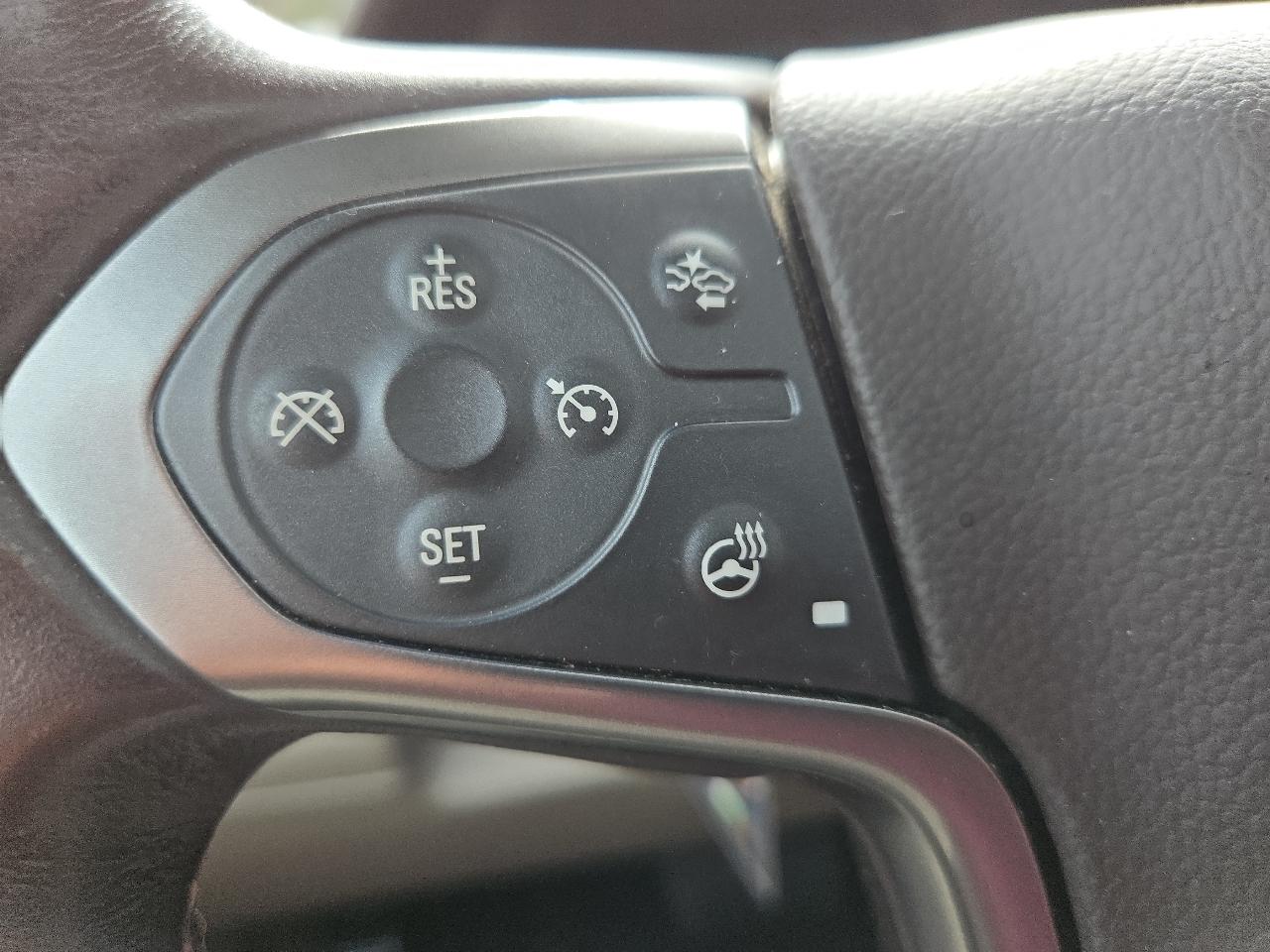 Chevrolet Suburban 4WD 4dr 1500 LT 2016