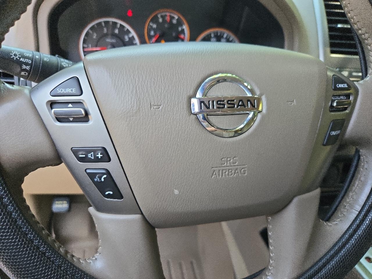 Nissan Armada 4WD 4dr SV 2014