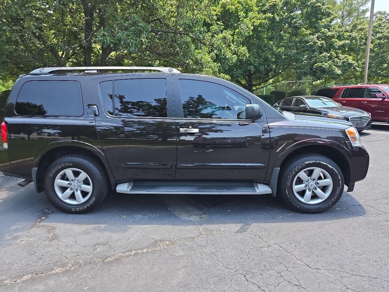 Nissan Armada 4WD 4dr SV 2014