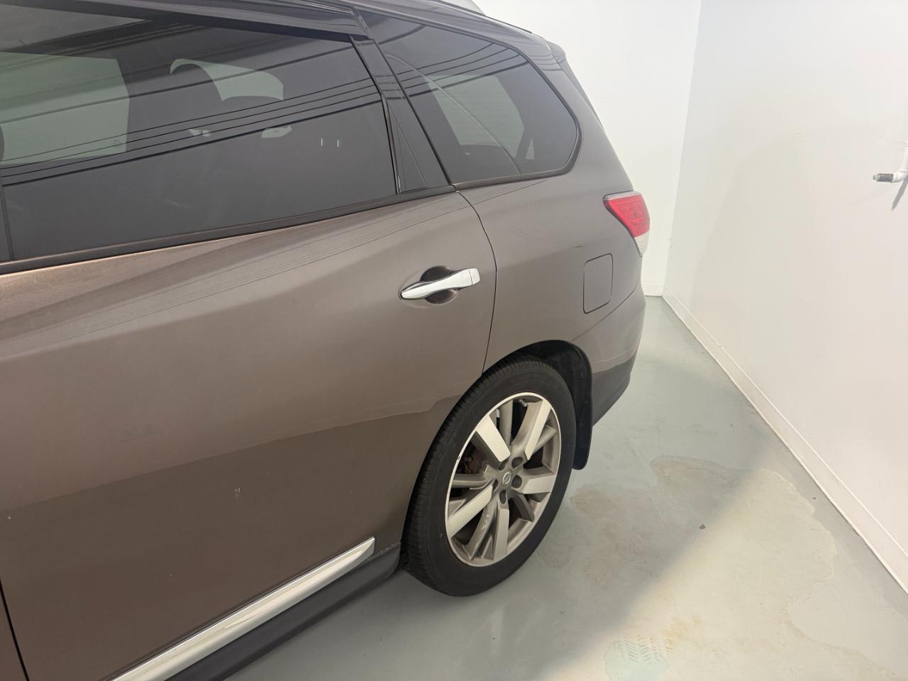 Nissan Pathfinder 4WD 4dr Platinum 2015