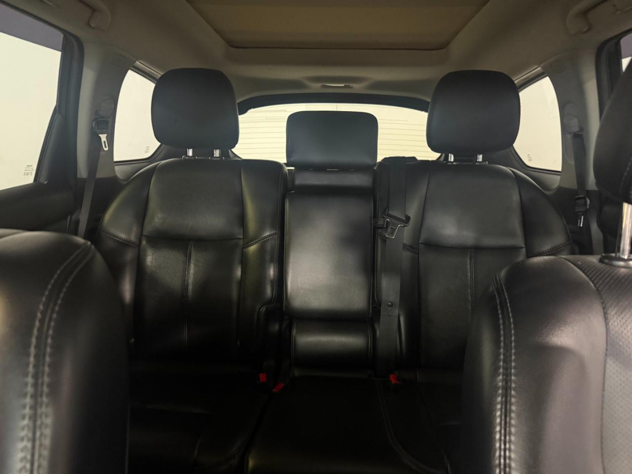 Nissan Pathfinder 4WD 4dr Platinum 2015