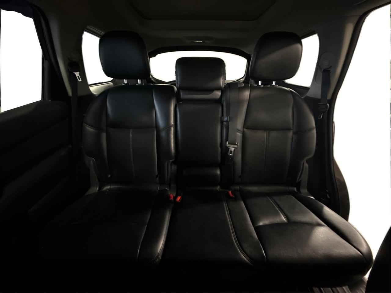 Nissan Pathfinder 4WD 4dr Platinum 2015