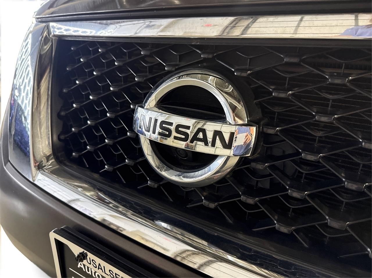 Nissan Pathfinder 4WD 4dr Platinum 2015