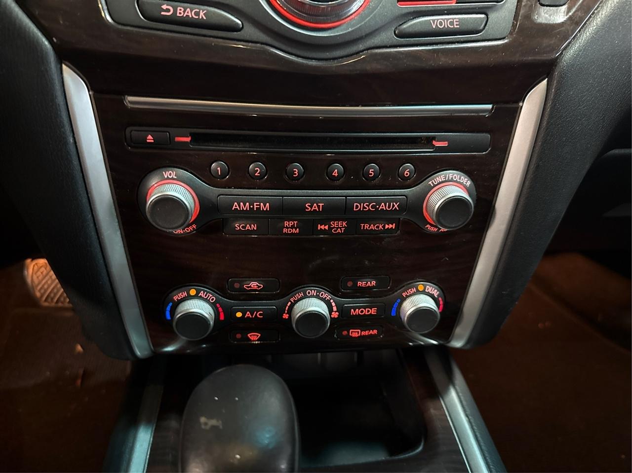 Nissan Pathfinder 4WD 4dr Platinum 2015