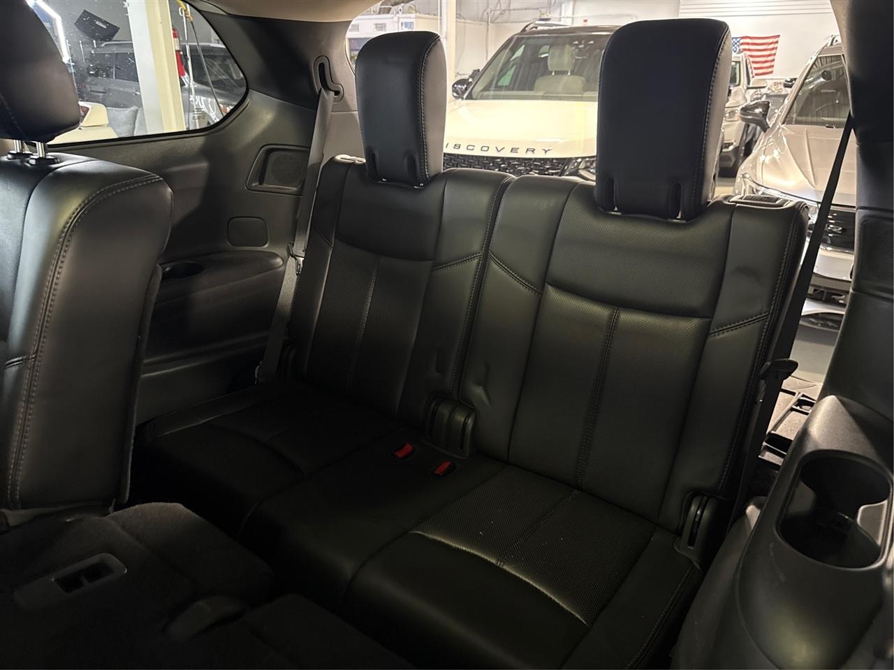 Nissan Pathfinder 4WD 4dr Platinum 2015