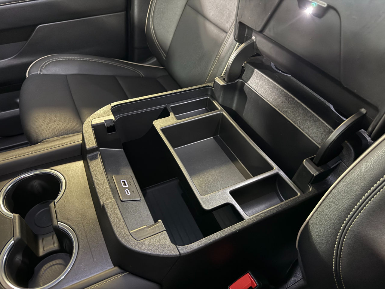 Chevrolet Suburban Premier 4WD 2023