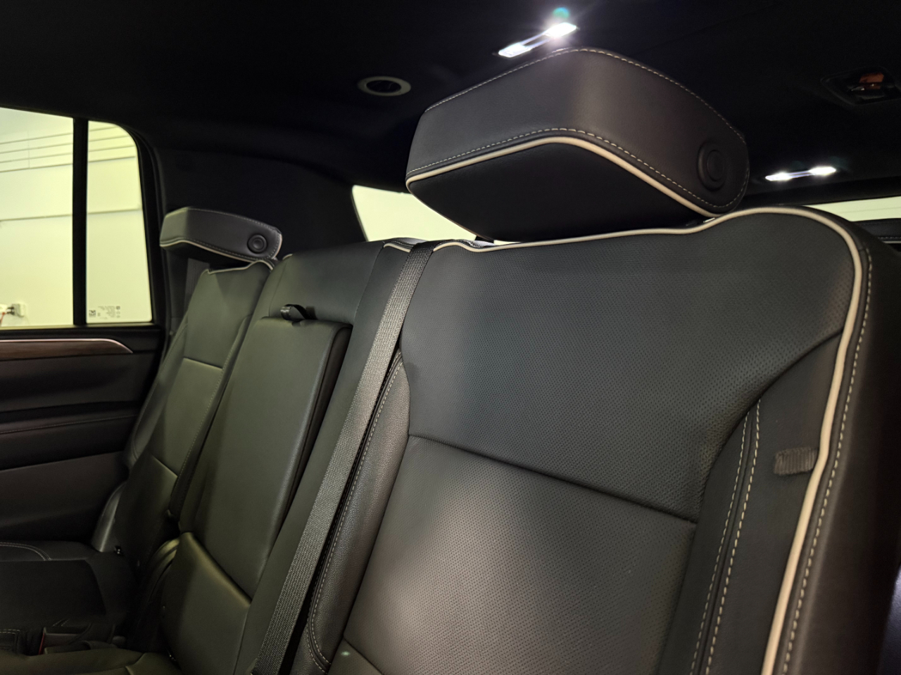 Chevrolet Suburban Premier 4WD 2023