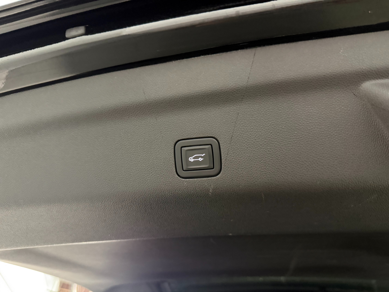 Chevrolet Suburban Premier 4WD 2023