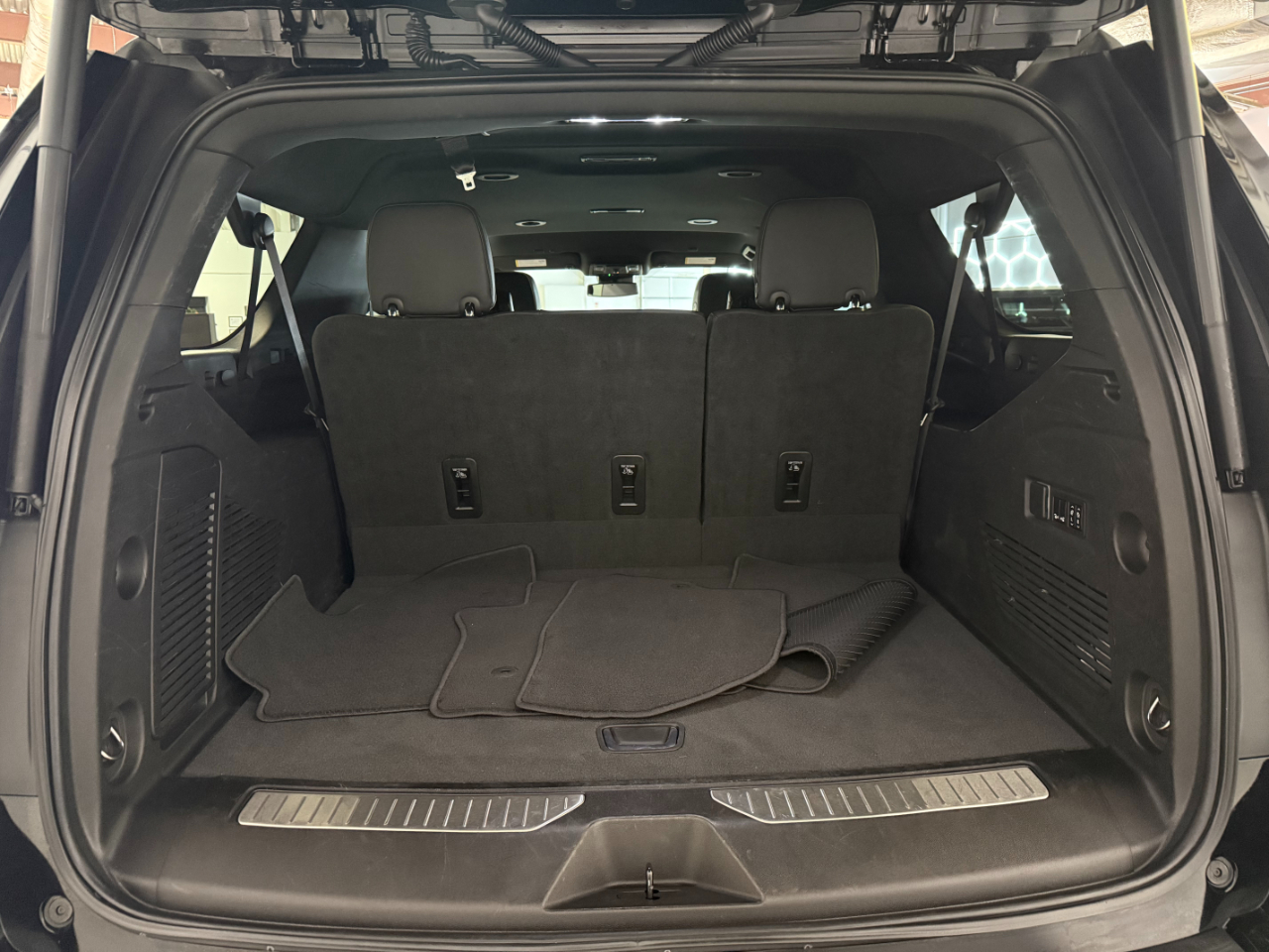 Chevrolet Suburban Premier 4WD 2023