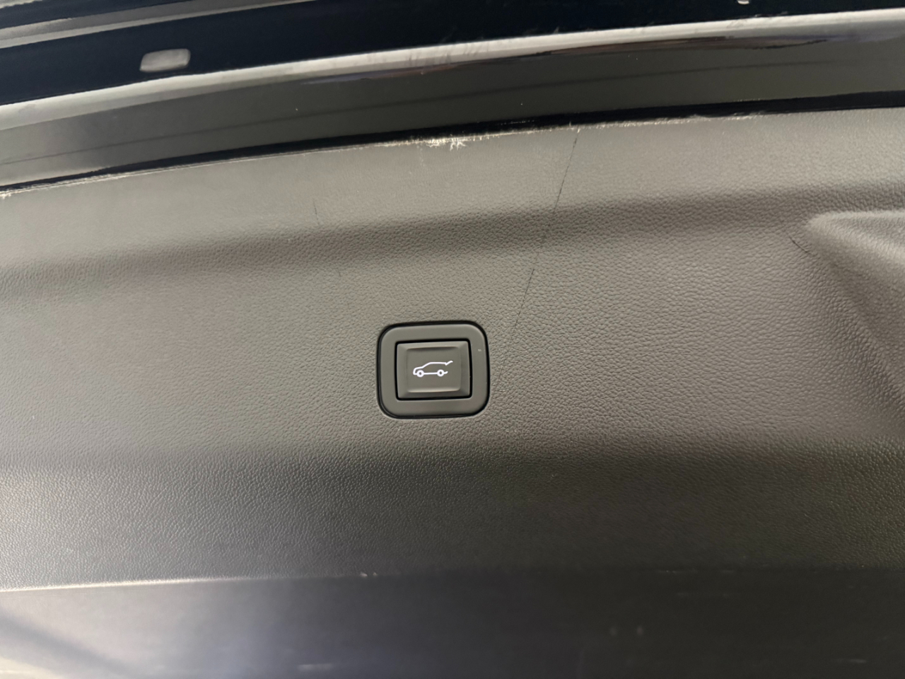 Chevrolet Suburban Premier 4WD 2023