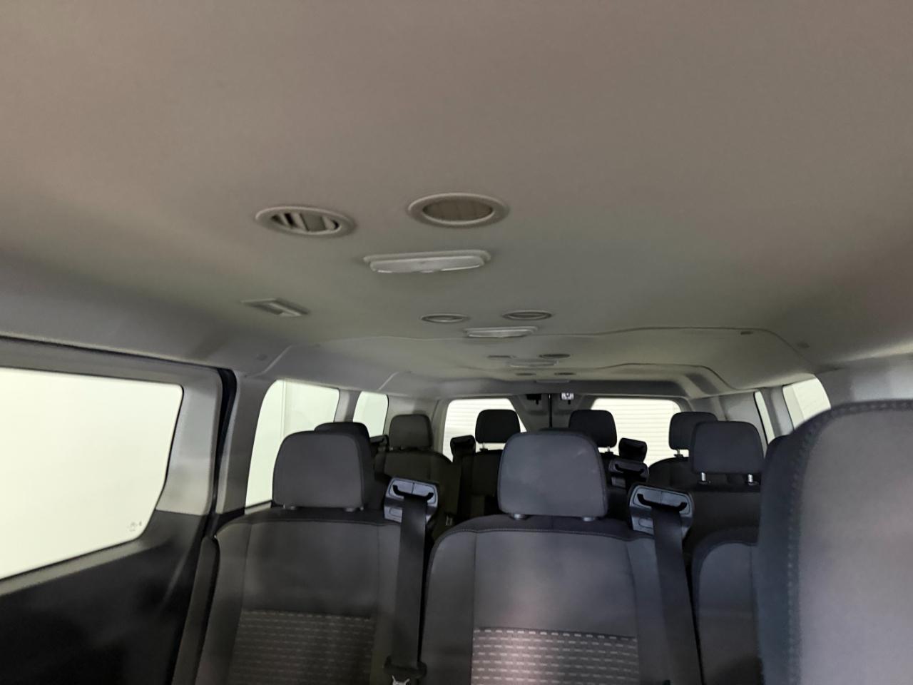 Ford Transit 350 Wagon Low Roof XL w/Sliding Pass. 148-in. WB 2020