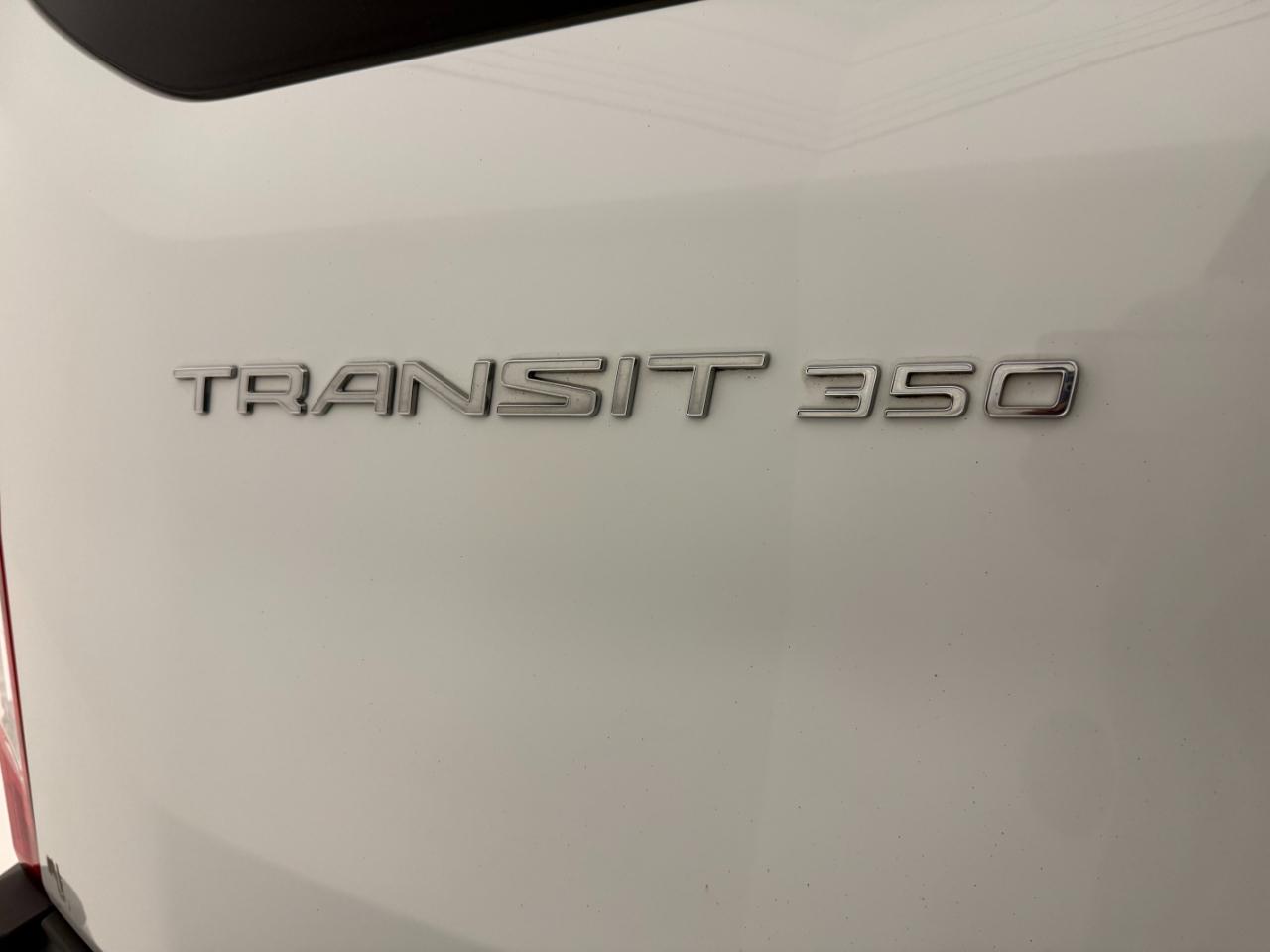Ford Transit 350 Wagon Low Roof XL w/Sliding Pass. 148-in. WB 2020