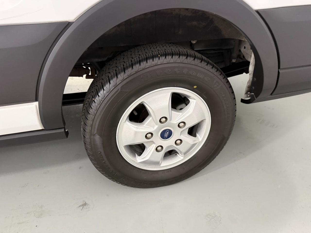 Ford Transit 350 Wagon Low Roof XL w/Sliding Pass. 148-in. WB 2020
