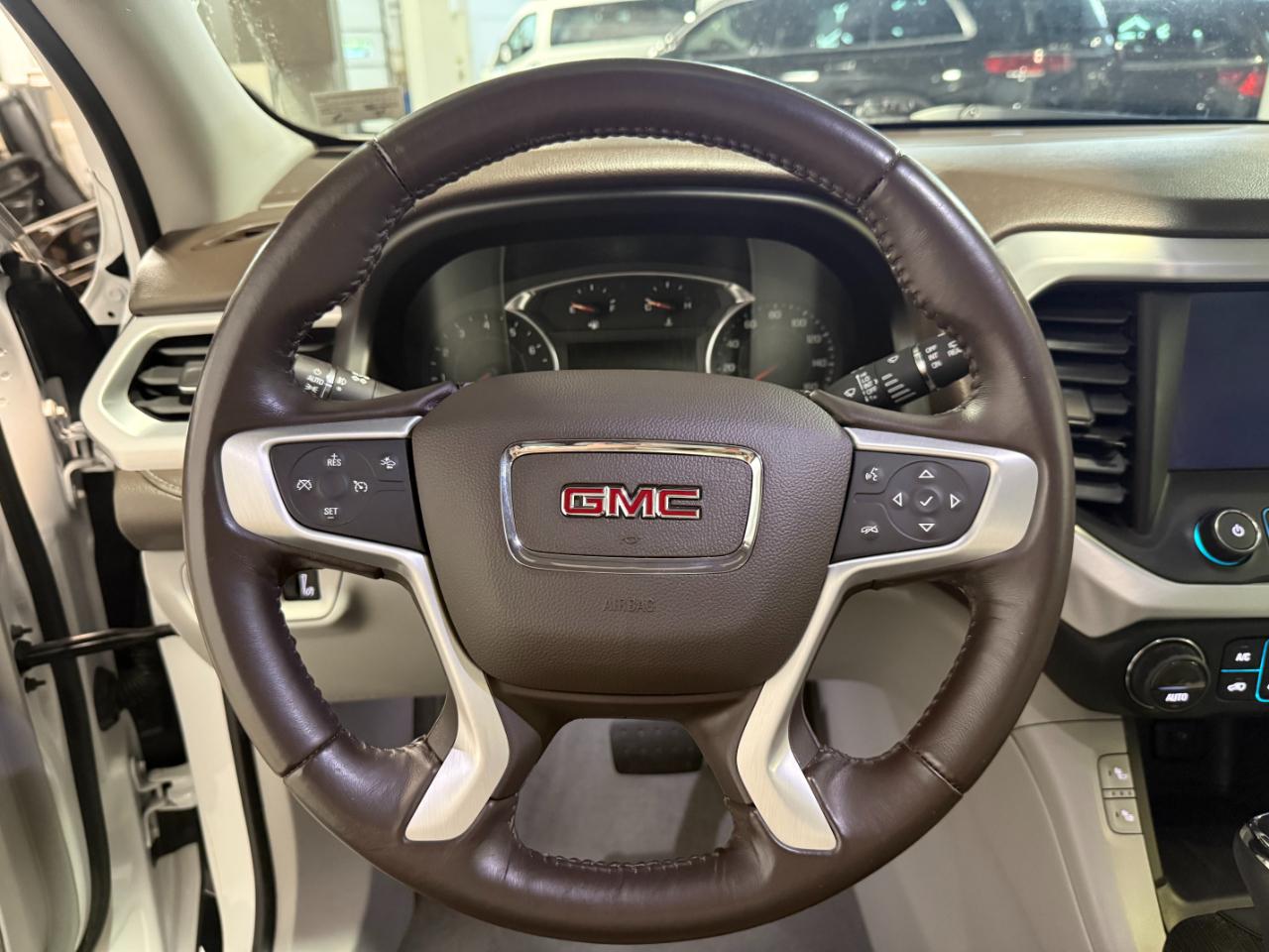 GMC Acadia SLT-2 AWD 2017