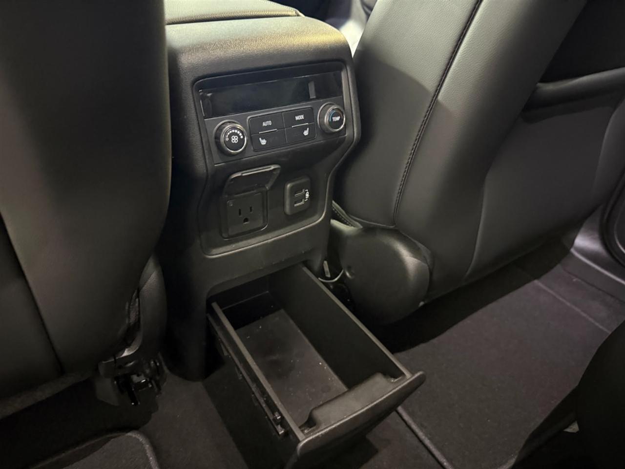 GMC Acadia SLT-2 AWD 2019