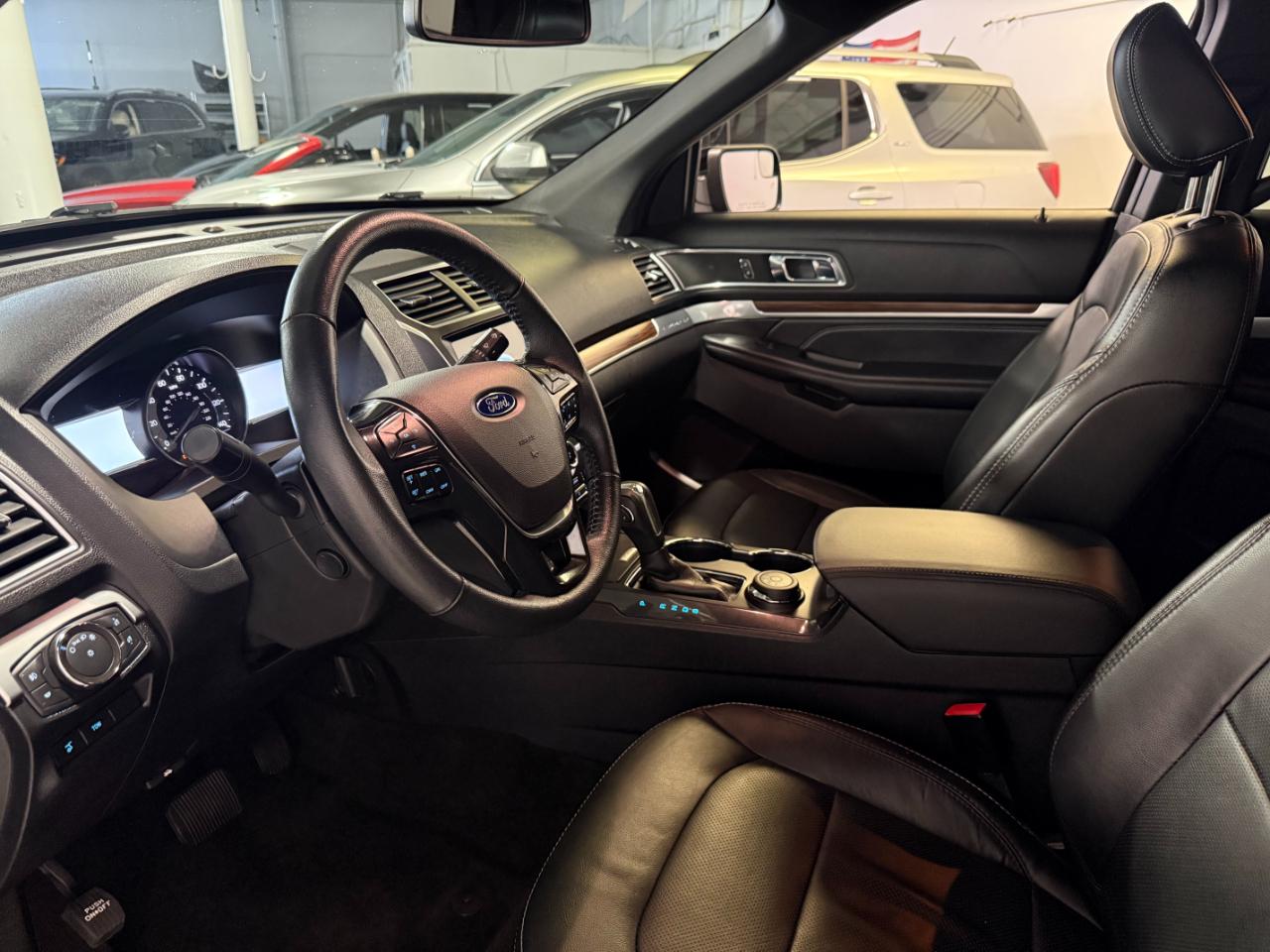 Ford Explorer Limited 4WD 2018