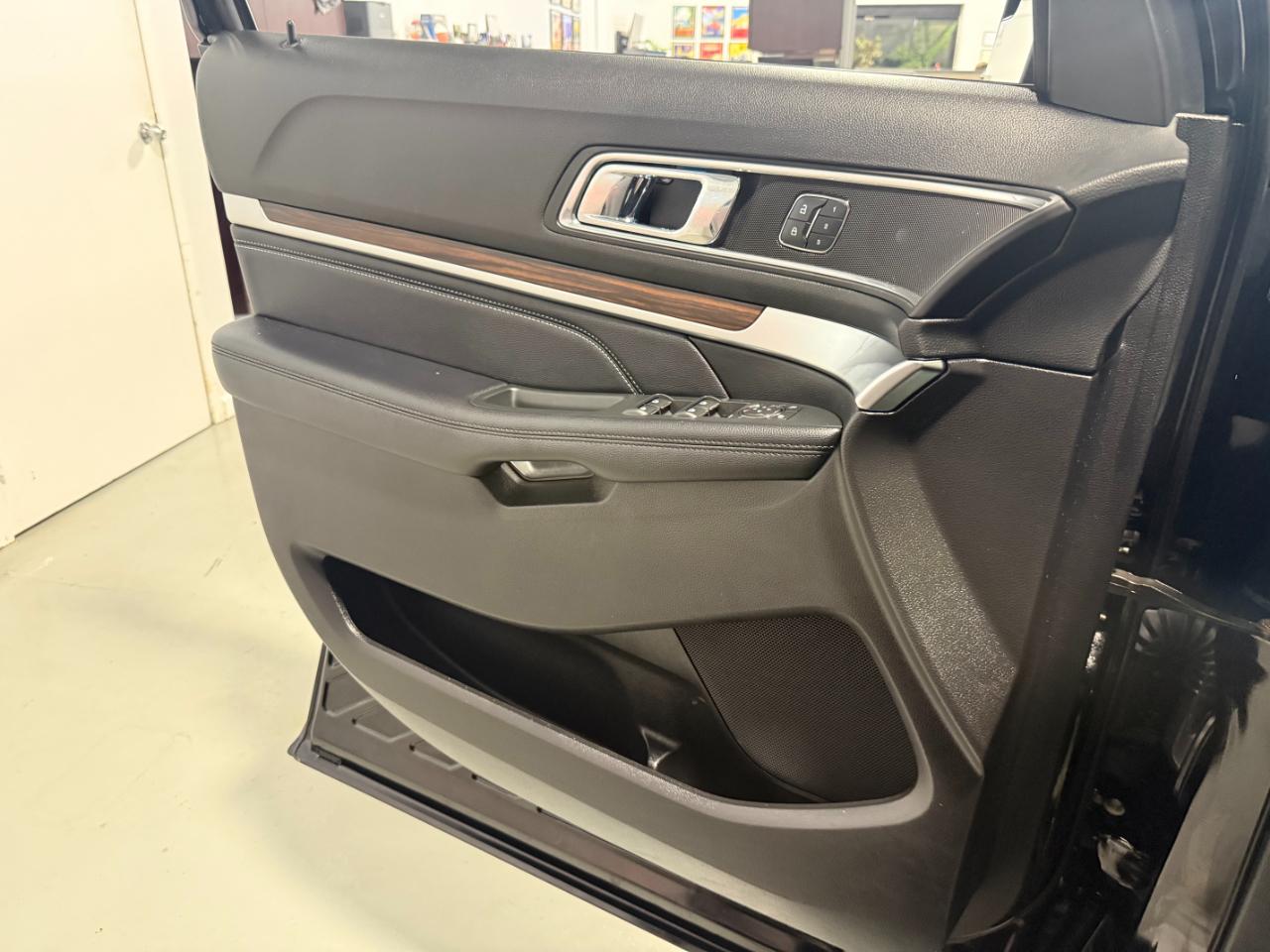 Ford Explorer Limited 4WD 2018