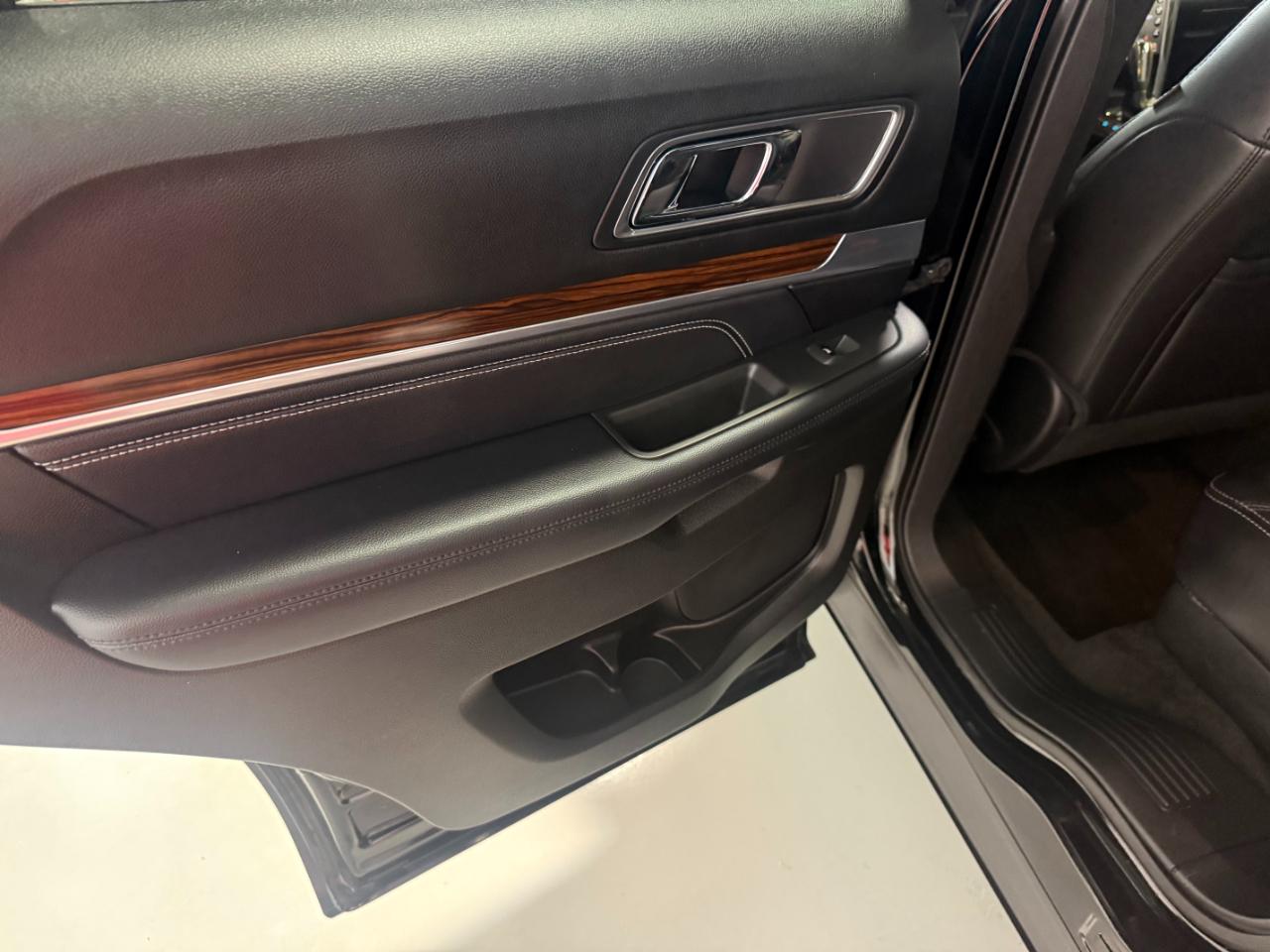 Ford Explorer Limited 4WD 2018