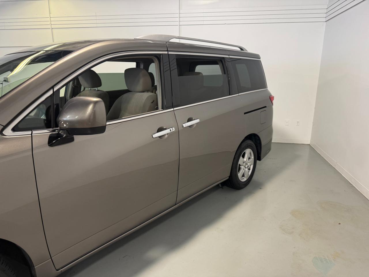 Nissan Quest SV 2017