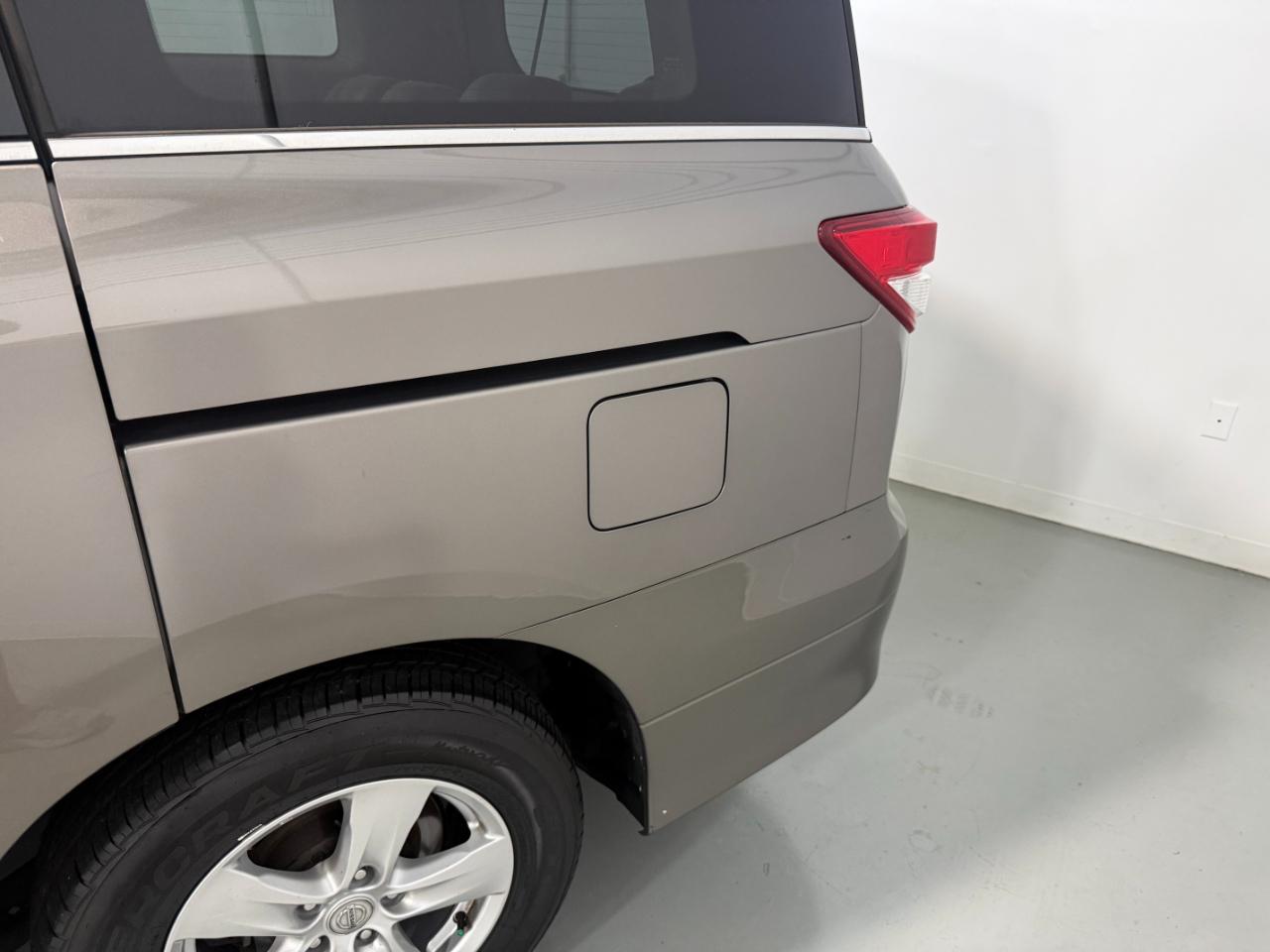 Nissan Quest SV 2017