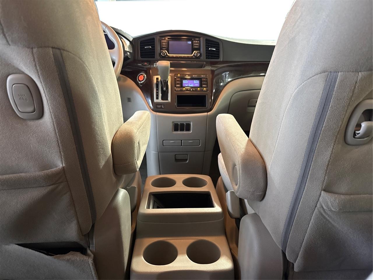 Nissan Quest SV 2017