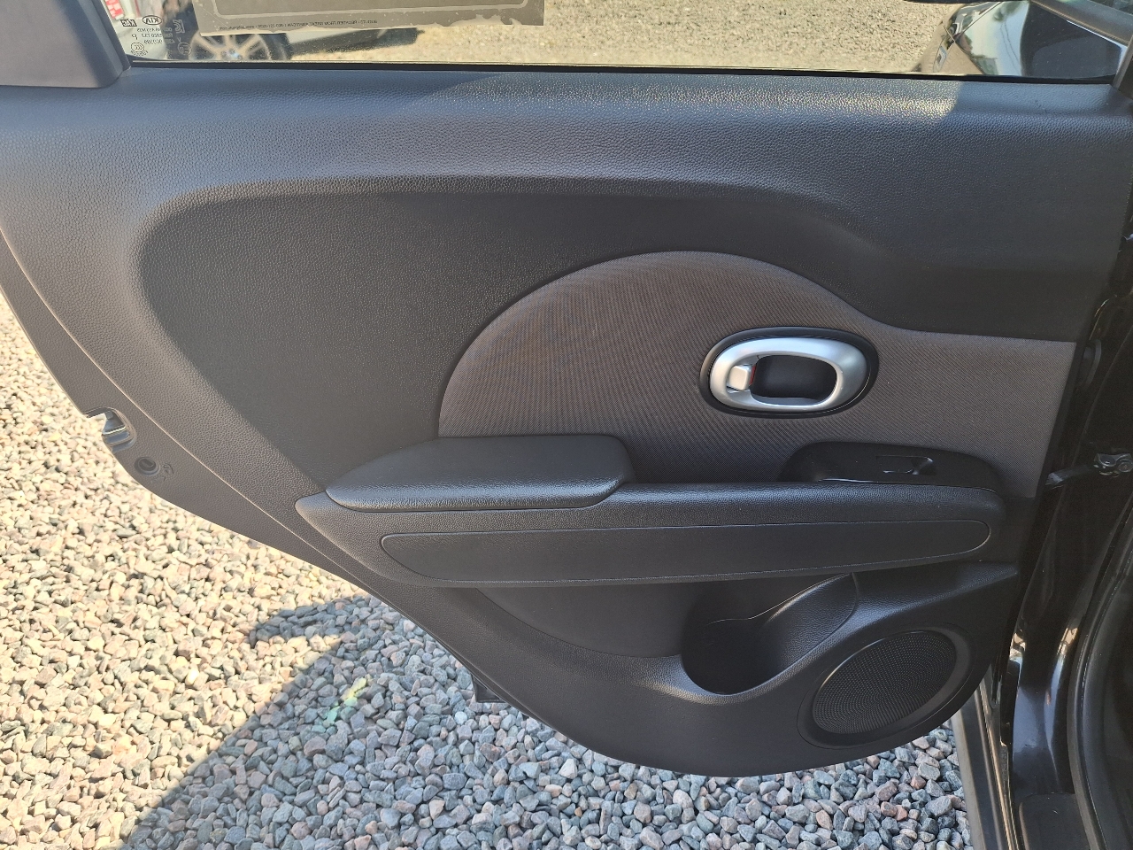 Kia Soul Base 6A 2016 Kia Soul Base 6A 2016