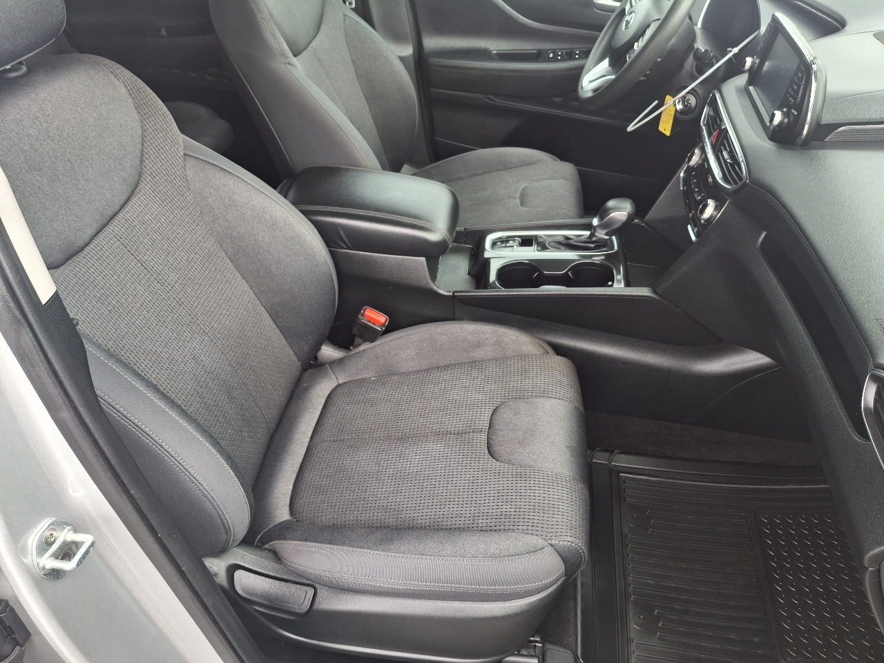 Hyundai Santa Fe SE 2.4 2019 Hyundai Santa Fe SE 2.4 2019