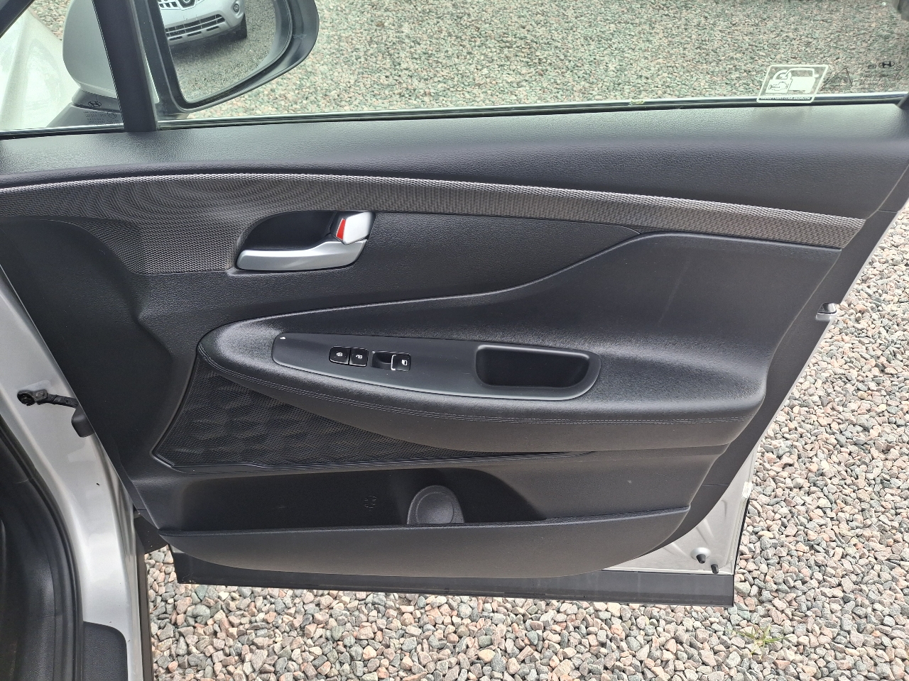 Hyundai Santa Fe SE 2.4 2019 Hyundai Santa Fe SE 2.4 2019