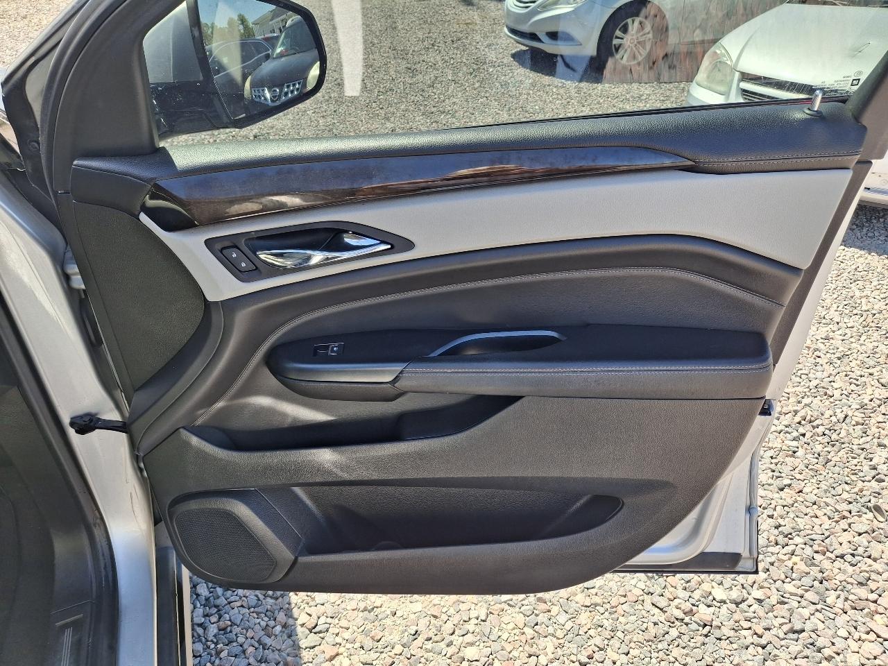 Cadillac SRX Luxury Collection FWD 2015