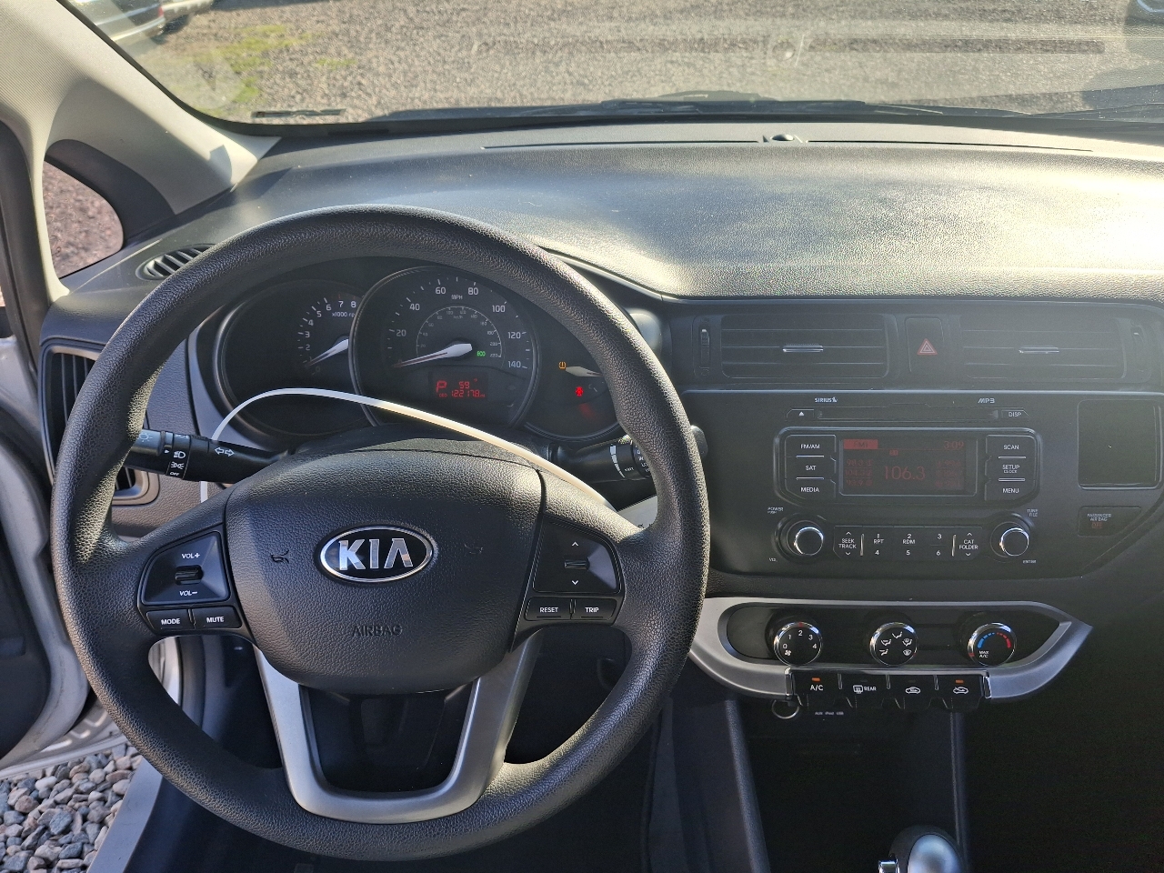Kia Rio LX 2015