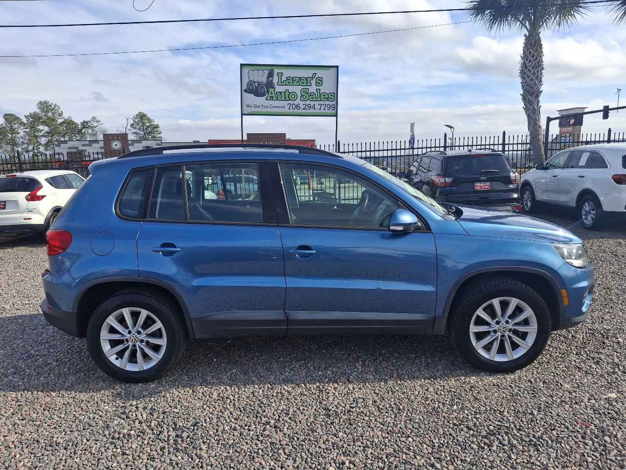 Volkswagen Tiguan S 2017