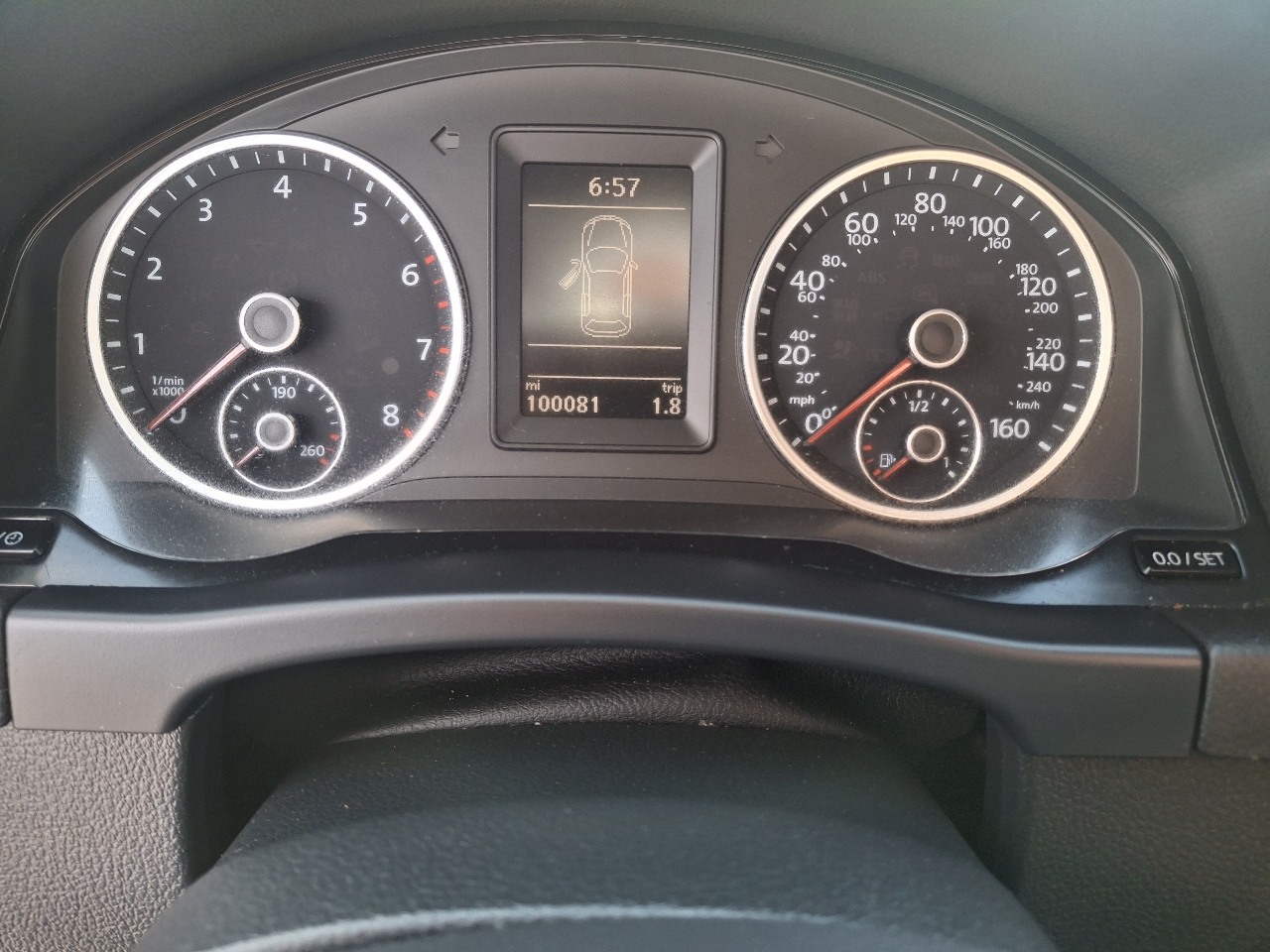 Volkswagen Tiguan S 2017