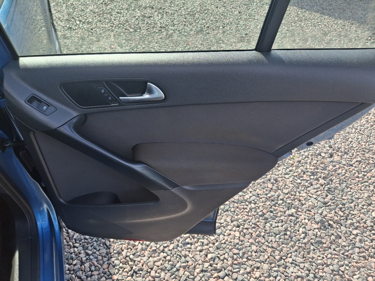 Volkswagen Tiguan S 2017