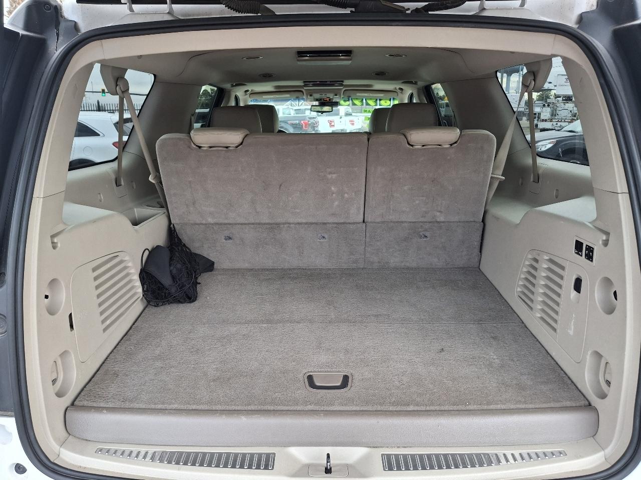 Cadillac Escalade ESV Premium 4WD 2017