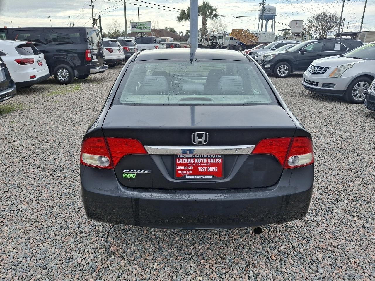 Honda Civic LX Sedan 5-Speed AT 2009